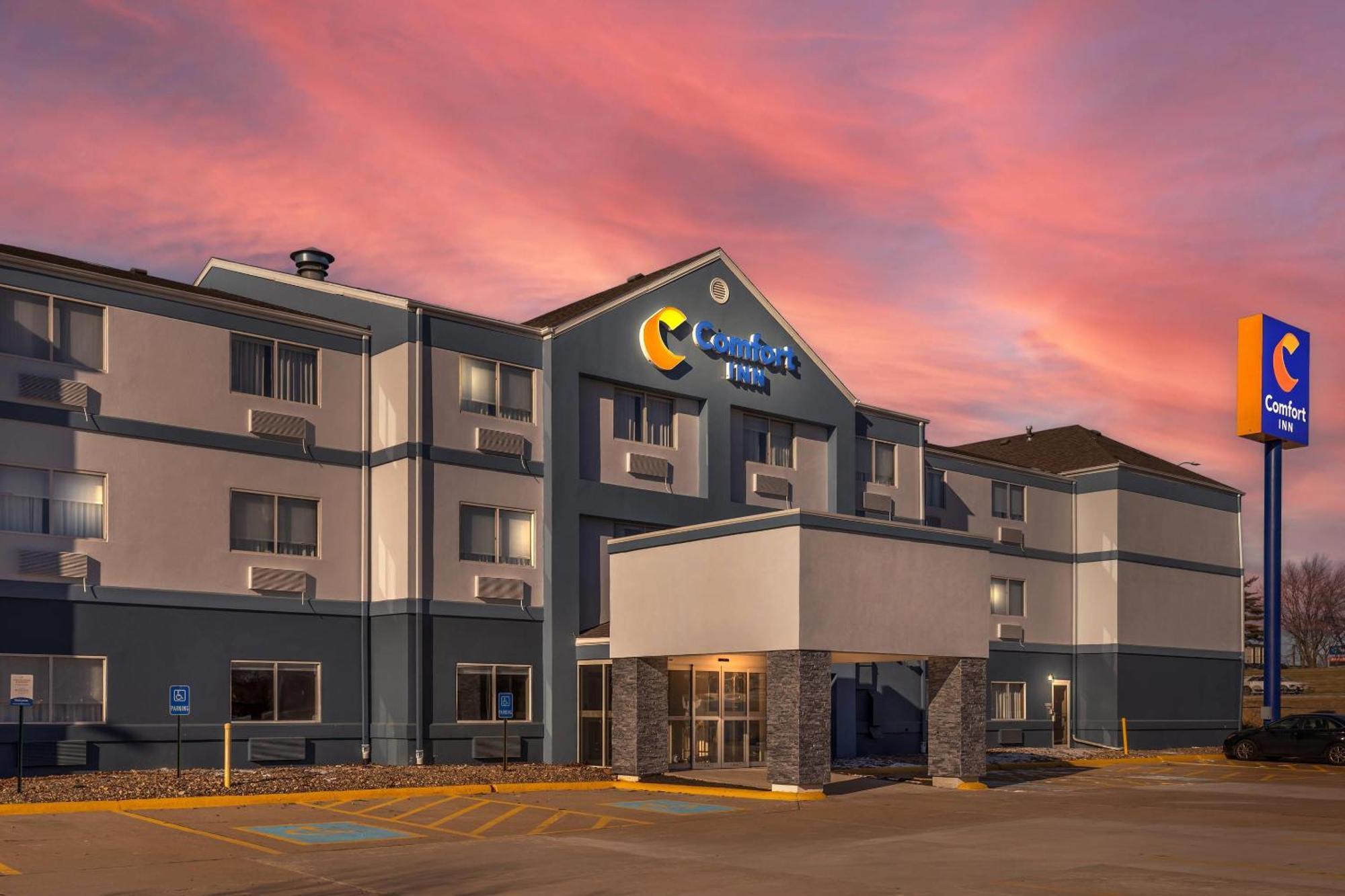 Comfort Inn Davenport East - Bettendorf Dış mekan fotoğraf